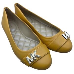 Michael Kors Jilly Womens Yellow Round Toe Slip On Ballet Flats Shoes Size 9